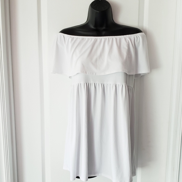 Violet & Ruby Maternity Off the Shoulder Ruffle Tunic (L) - Picture 2 of 4